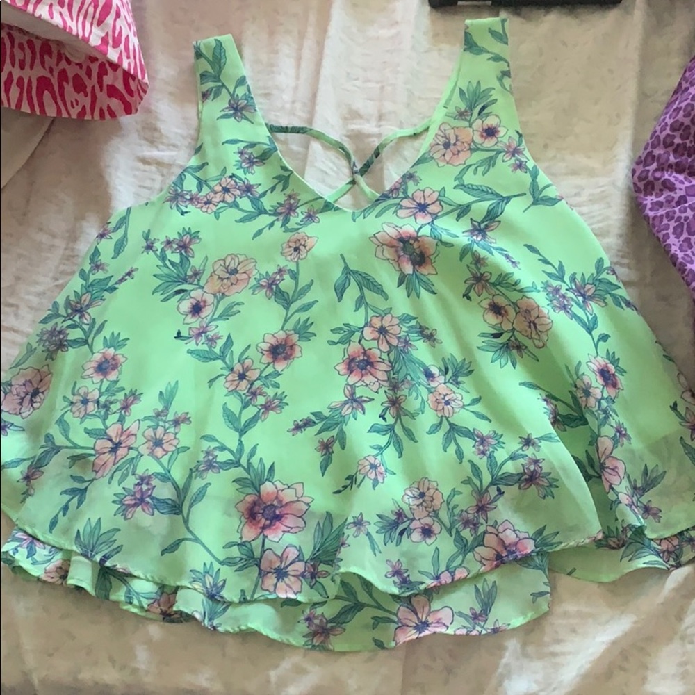Crop top